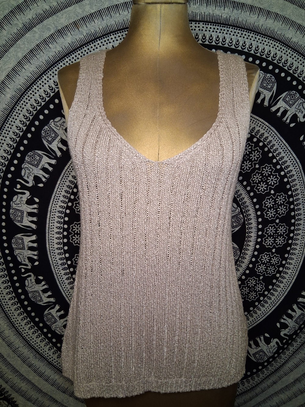 New In Monterey Ribbed Sleeveless Knit Sweater Tank – Size M